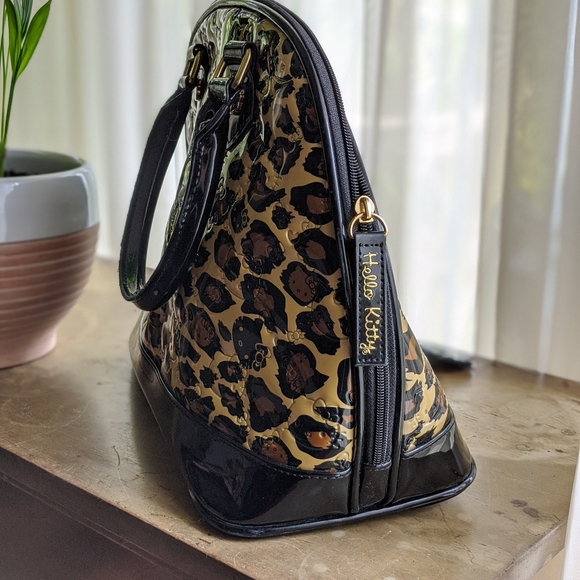 LoungeflyXHello Kitty leopard purse - Picture 3 of 5